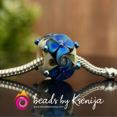 Lampwork tutorial - Little glass bead with flowers in bubbles